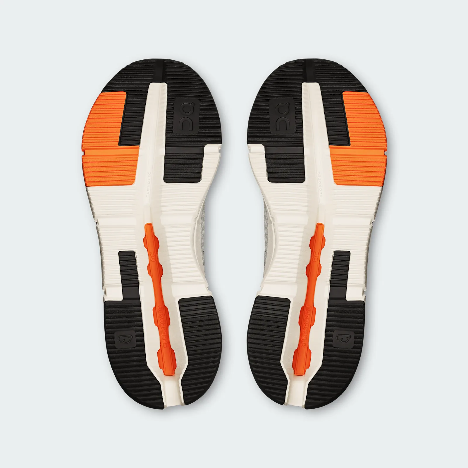 On Cloudnova 2 Glacier Tumeric, sole