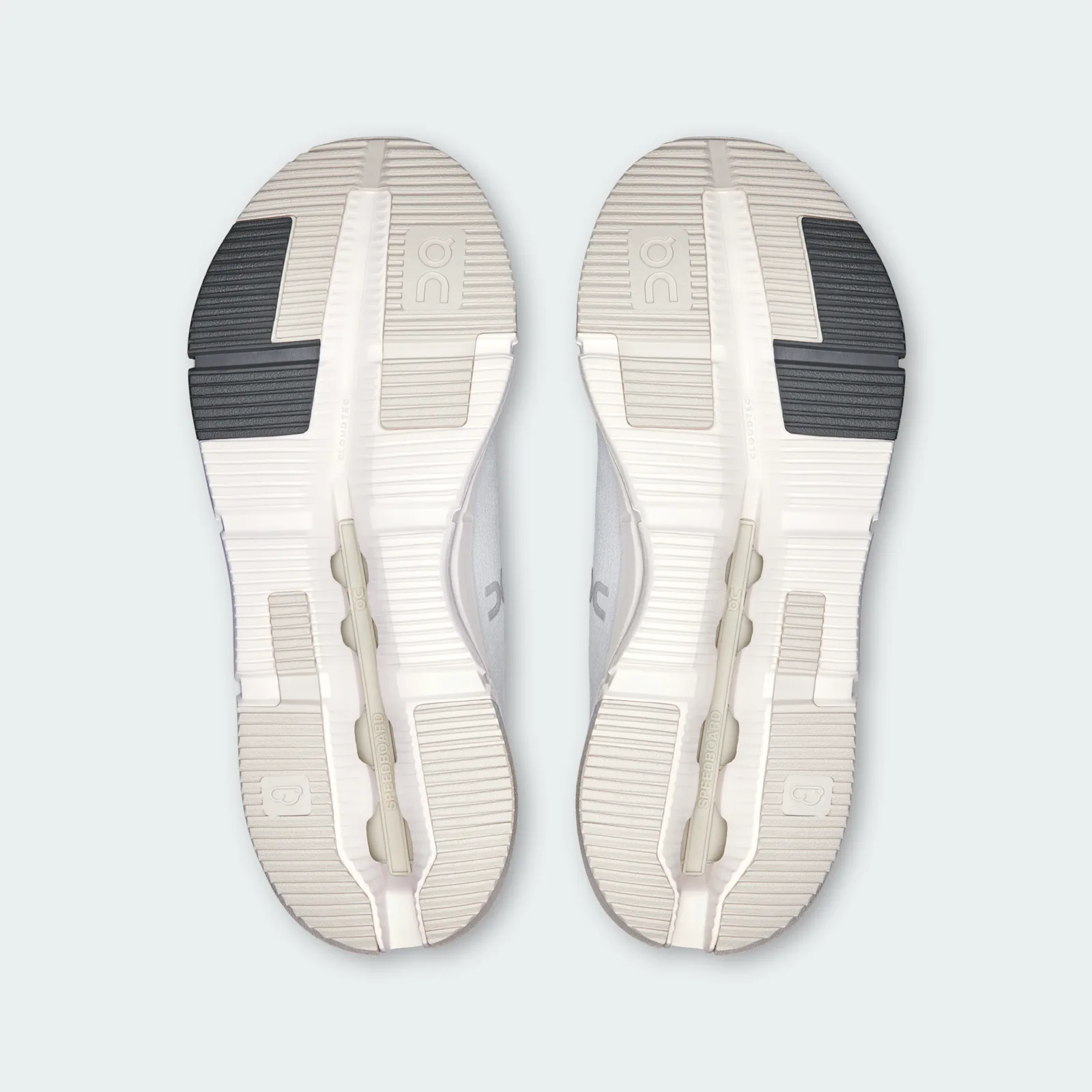 On Cloudnova 2 Ice Sand, sole