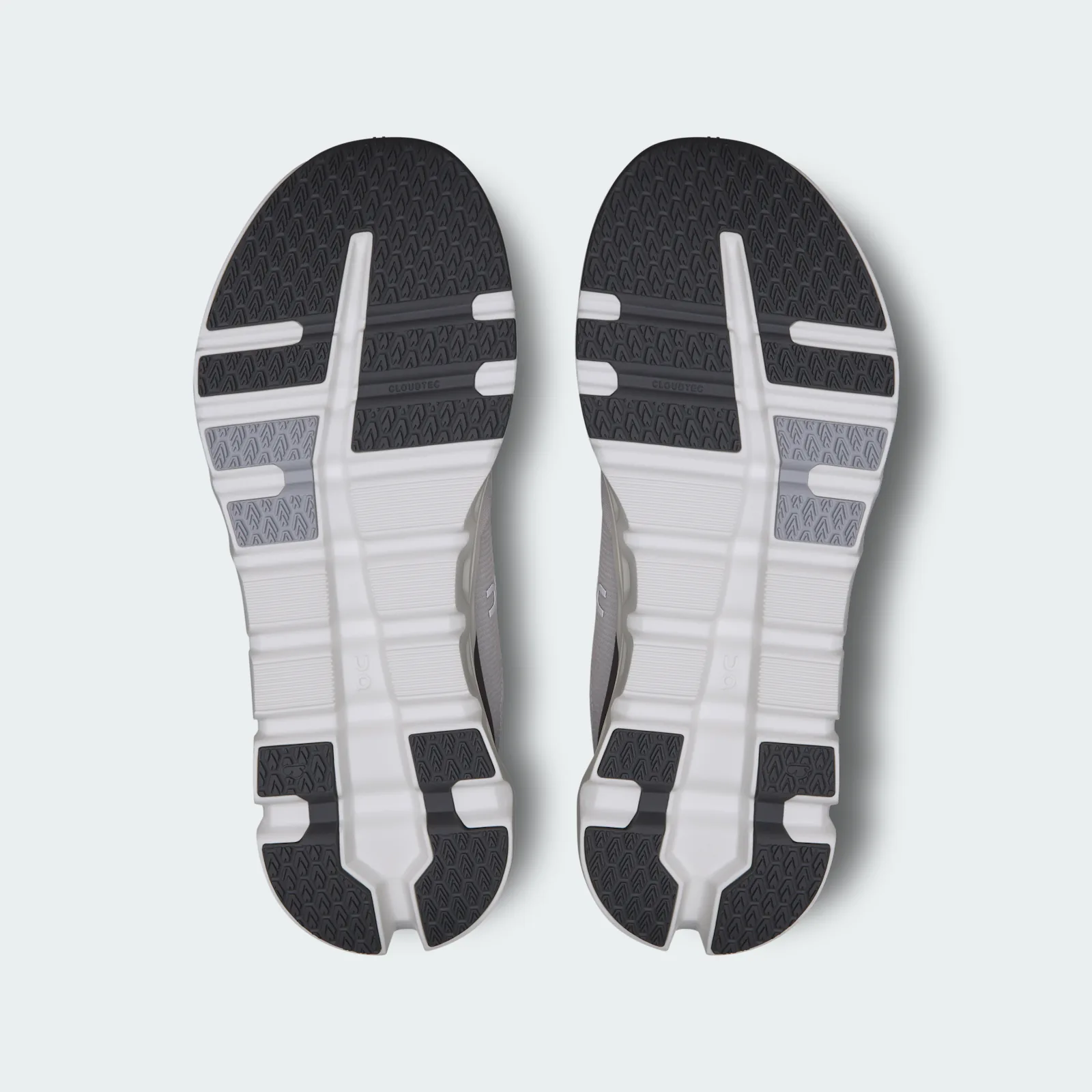 On Cloudrunner 2 Frost White, sole