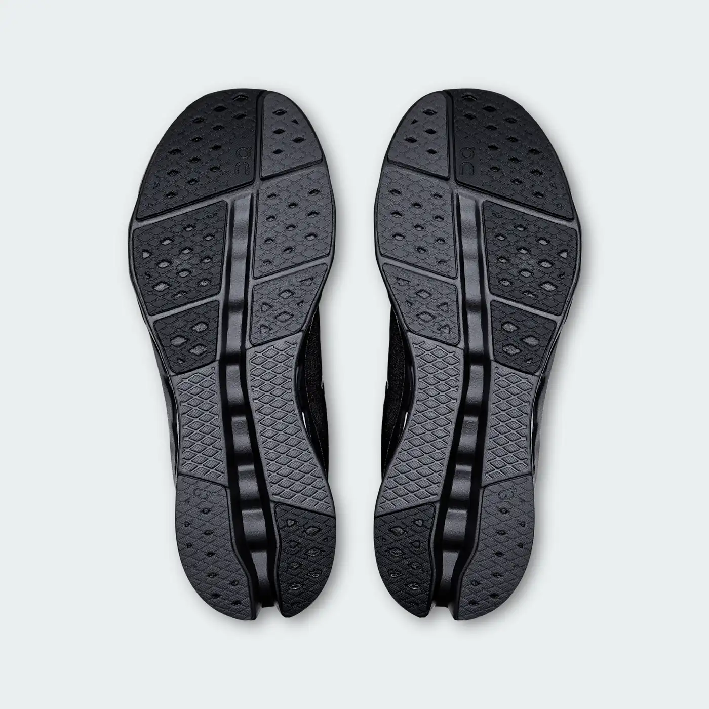 On Cloudsurfer 2 Black Black, sole